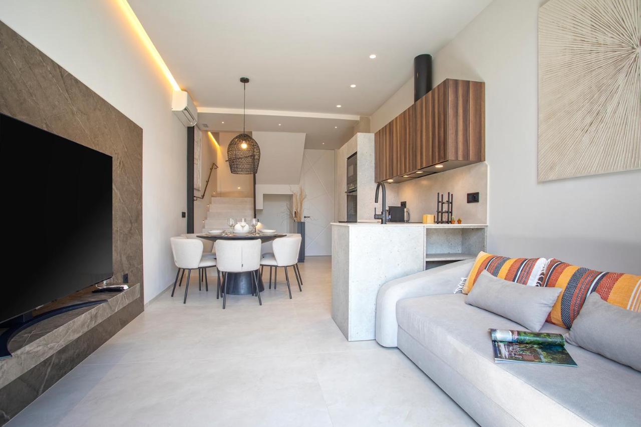 Magnificent Renovated 2Bd 2Bth Duplex With Terrace - City Centre مالقة المظهر الخارجي الصورة
