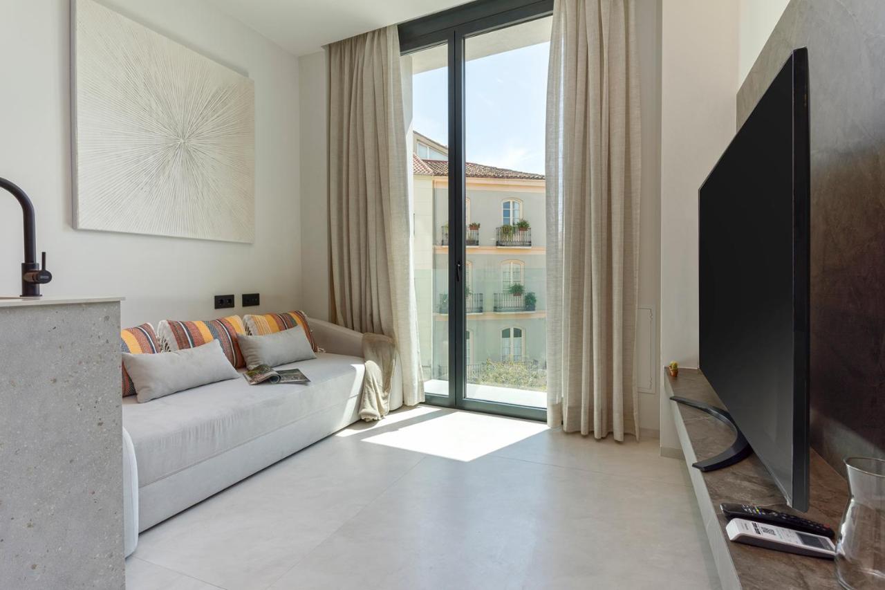 Magnificent Renovated 2Bd 2Bth Duplex With Terrace - City Centre مالقة المظهر الخارجي الصورة