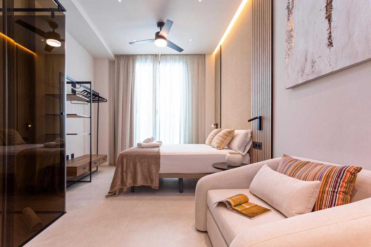 Magnificent Renovated 2Bd 2Bth Duplex With Terrace - City Centre مالقة المظهر الخارجي الصورة