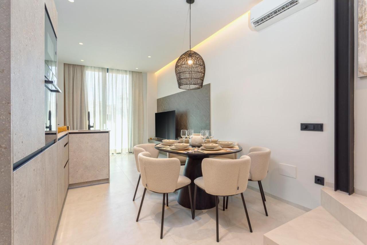 Magnificent Renovated 2Bd 2Bth Duplex With Terrace - City Centre مالقة المظهر الخارجي الصورة