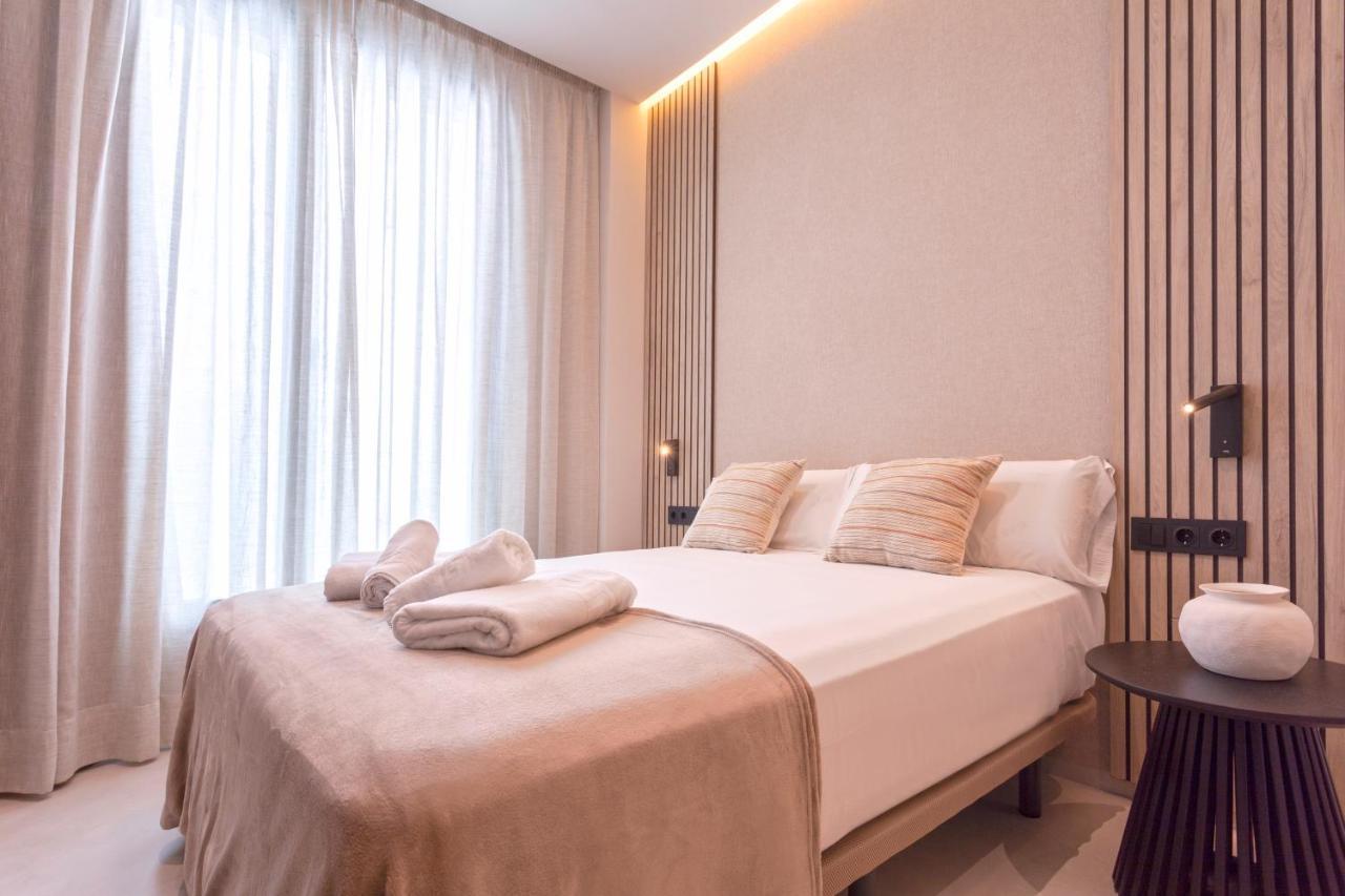 Magnificent Renovated 2Bd 2Bth Duplex With Terrace - City Centre مالقة المظهر الخارجي الصورة