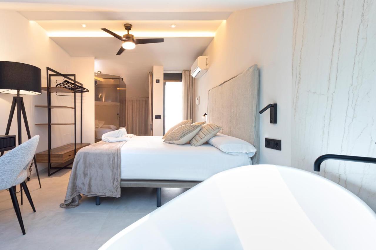 Magnificent Renovated 2Bd 2Bth Duplex With Terrace - City Centre مالقة المظهر الخارجي الصورة